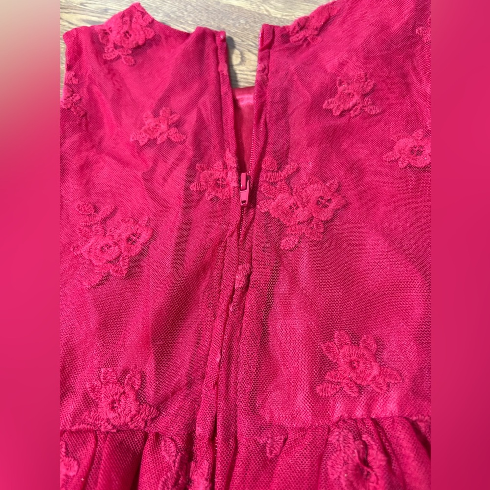 Adorable Place Brand  Girls Red Lace Holiday Dress Size 6 - Picture 5 of 9